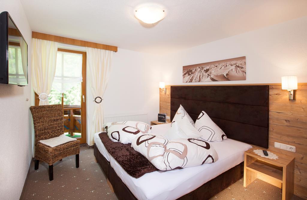 Trofana Appartements Сьолден Стая снимка